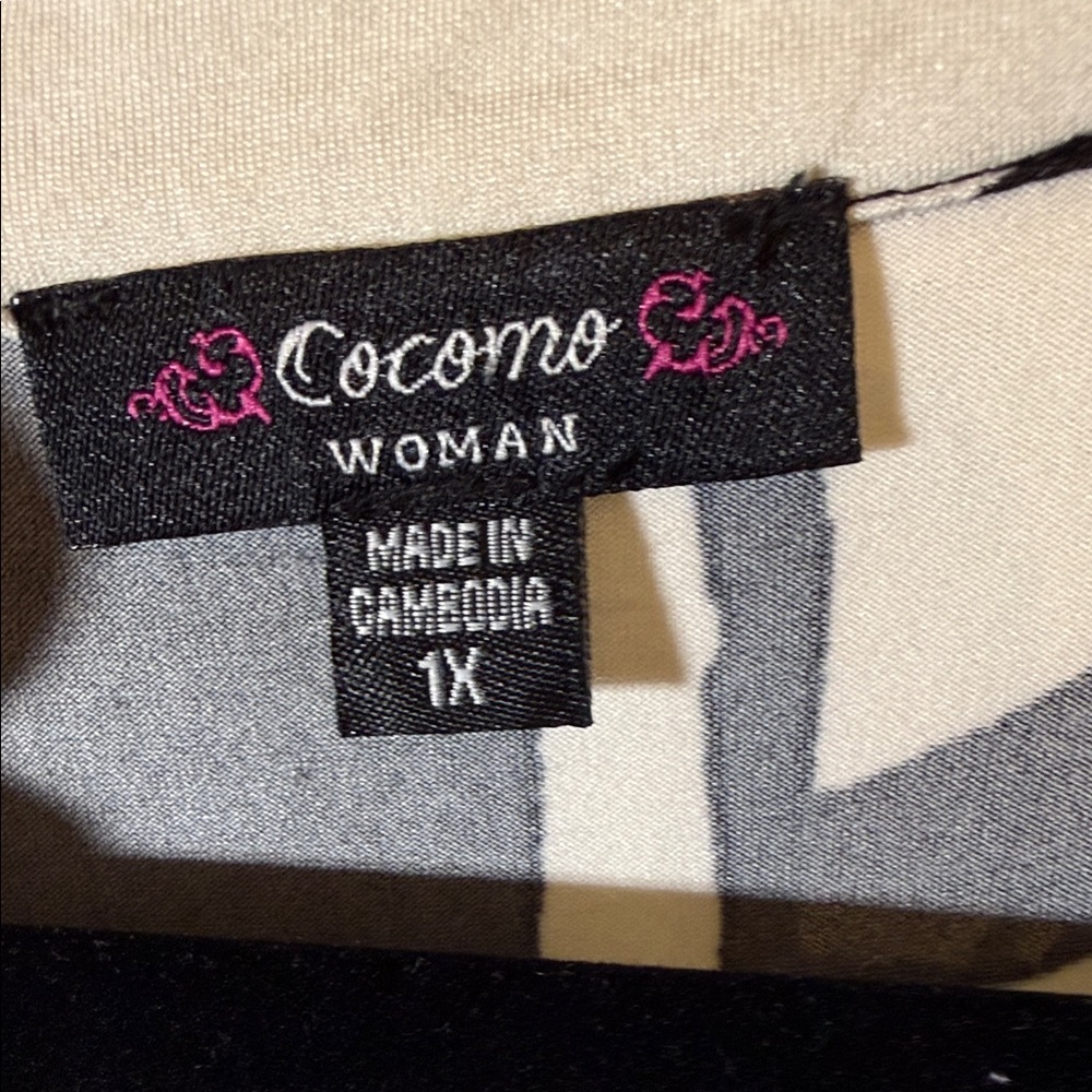 Cocomo Woman 1X Black White Abstract Blouse Rhinestone Detail Flowy Top - Picture 2 of 6